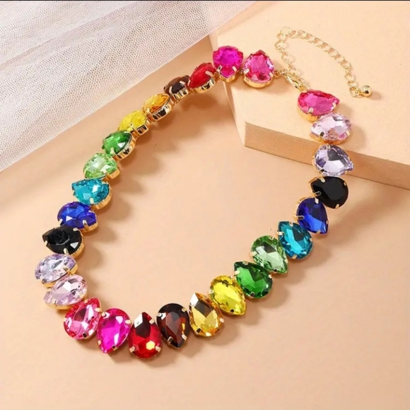 Exaggerated Colorful Rhinestone Choker Necklace - Picture 3 of 3